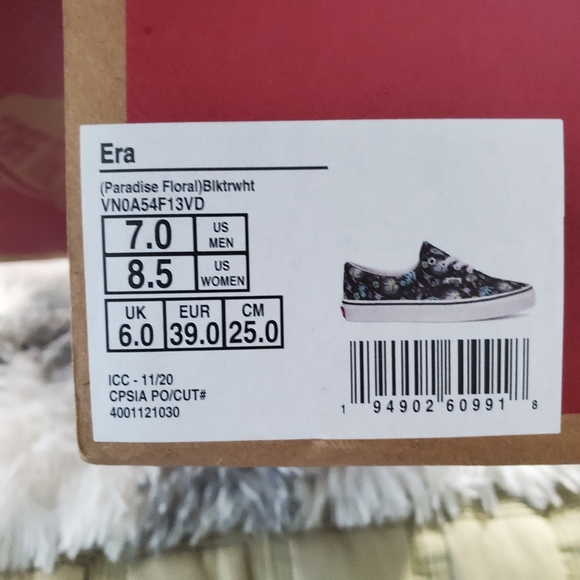 Vans Paradise Floral 💐🌹🌸 ERA - Picture 3 of 13